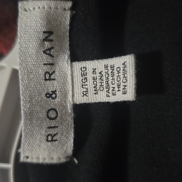 Rio & Rian V-Neck Sweater Ribbed Neck & Wide Flare Sleeve With Button Size XL - Picture 10 of 11